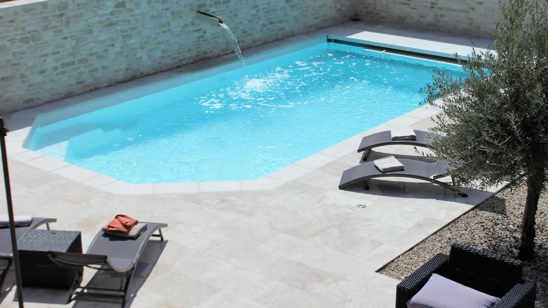 Le Mistral Villa Apt 0*,
