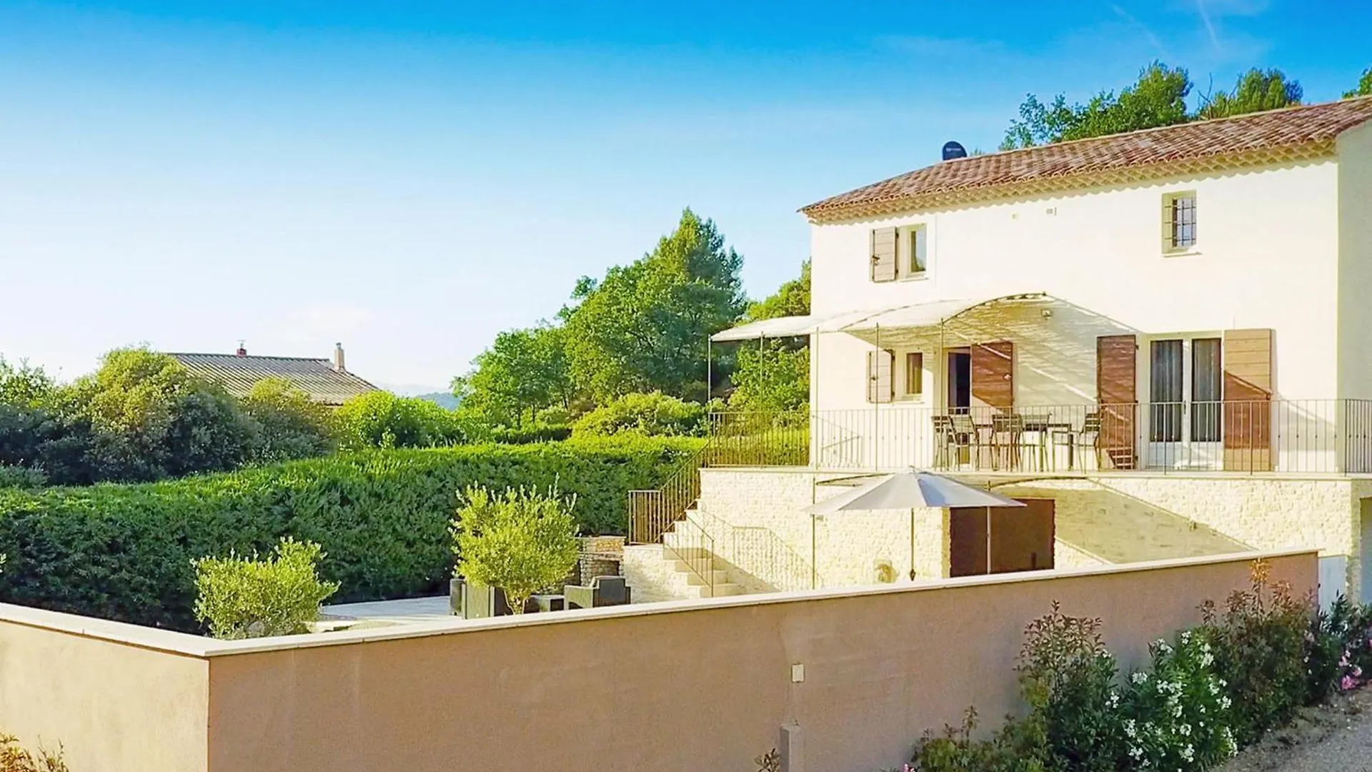 Le Mistral Villa Apt 0*,