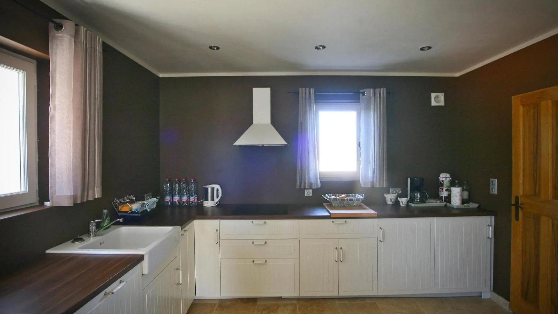Le Mistral Villa Apt Tatil Evi
